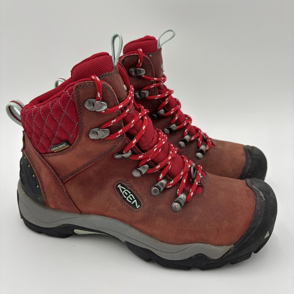 KEEN Shellback Waterproof Hiking Boots Red Women's 7.5 Outdoor Trails